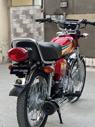 HONDA 125 2026 only 1000km brand new