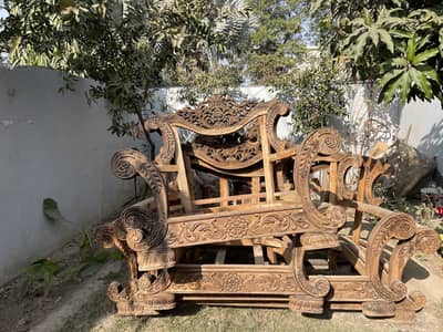 7 seater heavy phre wood structure for sale urgently