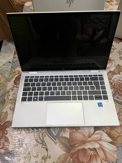 Hp EliteBook 1040 g8 i7 11th 32gb Ram 512gb sad x360 Touch screen