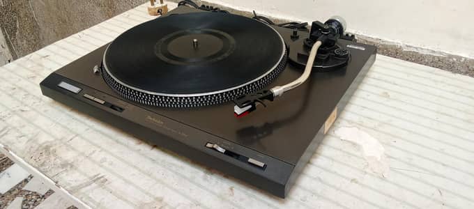 Technics Turntable lp player