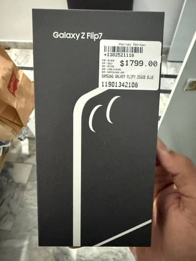 Samsung Z flip 7, box seal pack , Never opened - Non pta. Urgent sale.