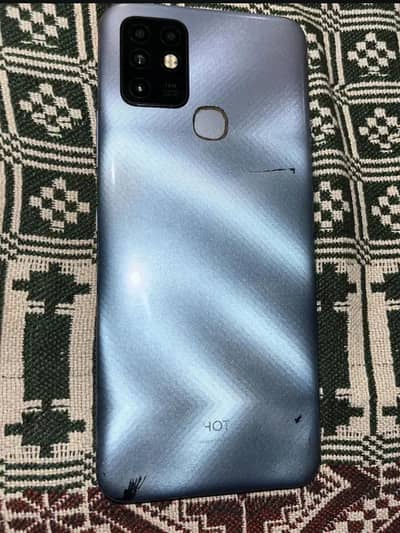 Infinix hot 10 4/64 complete box