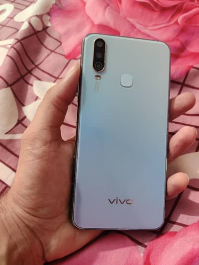 Y17 8GB 256Gb Pta Approved 10 by 10