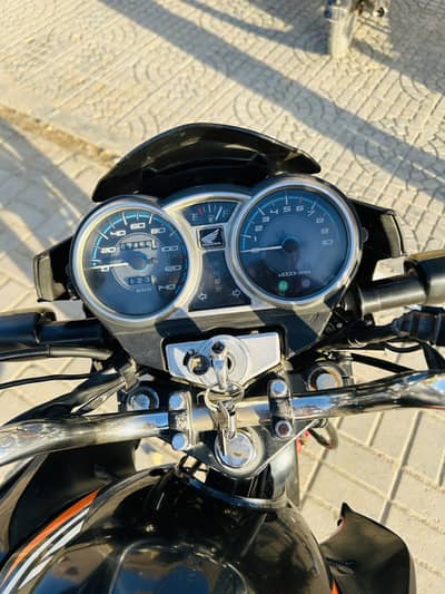 Honda CB-150f urgent sale