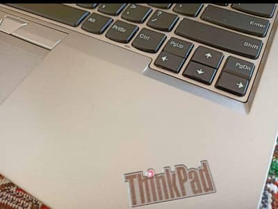 Lenovo ( 13 ) (i5 / 6th) ( 8gb / 128ssd )