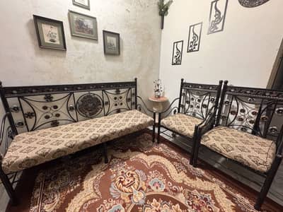 5 Seater sofa Set Good Condition