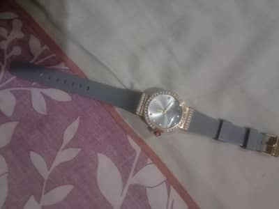 Ladies fancy watchs Golden Dial Grey Strap 10/10  Price:1299