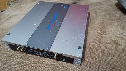 Original Imported Geniune American Response 4 Channel amplifier heavy