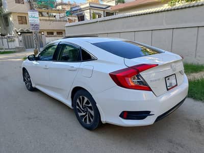 Honda Civic X 1.8 Full Option UG RED Meter.