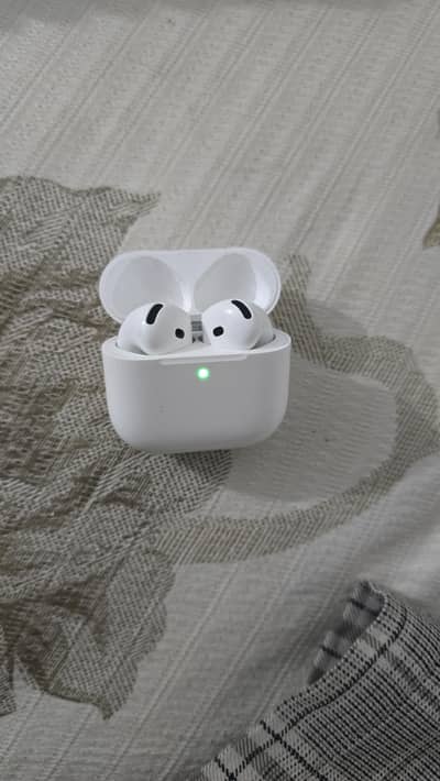 Airpods 4