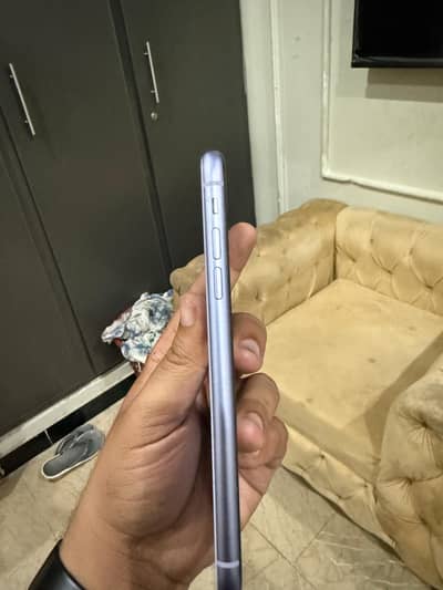 iPHONE 11 64GB JV WATERPACK