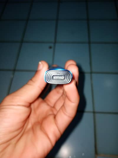 uweel a3 pod just 1 day used newconditions  with  box and extra coil