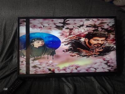 samsung 32 inch led tv/4k UHD/ Minor line on screen perfect working