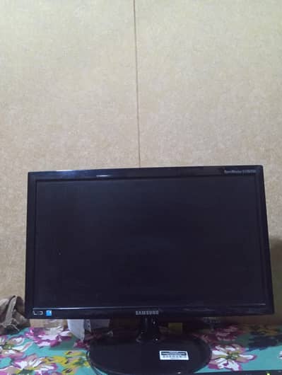Samsung SyncMaster S19A100N( touch control buttons)