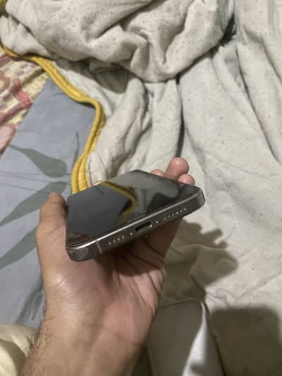 512 GB / 88 BH / iPhone 15 pro max 10/10 condition