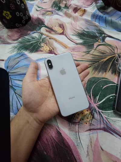 Iphone x 64 white Pta approved