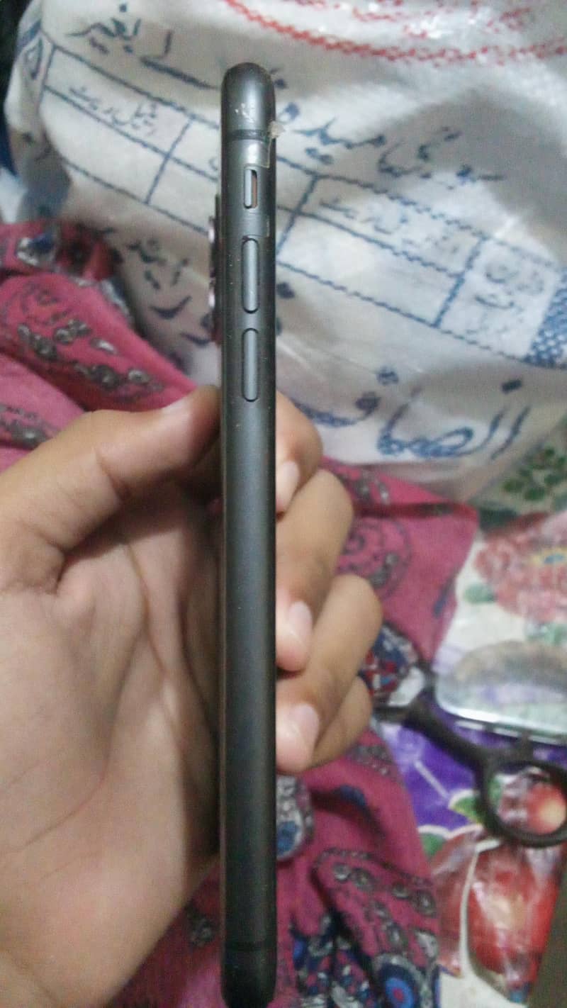 IPhone 11 6