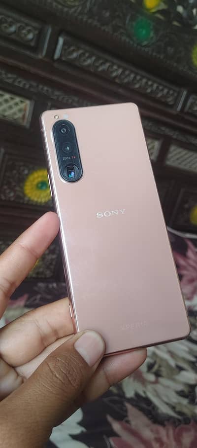 Sony expria 5 mark 3 888 SDgn