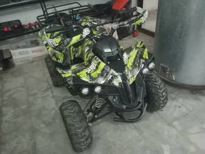 Medium size at 150 cc Auto with reverse