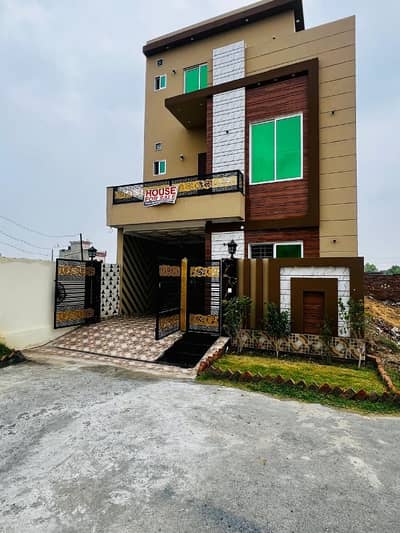 Looking For A Prime Location Used House In Lahore