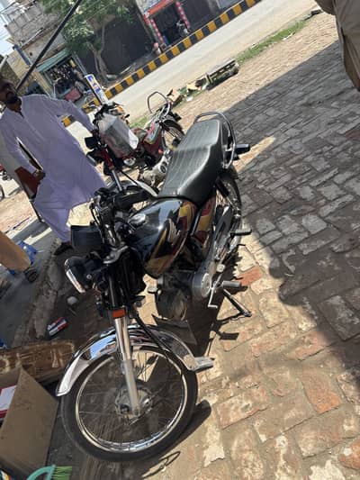 2017model hai 2026 mn converted hai sb saman honda ka genune hai