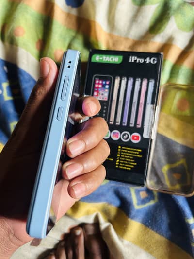 E Techi 4g tech screen 16gb 2gb