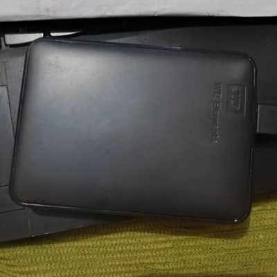 LAPTOP HARDRIVE WITH CASE