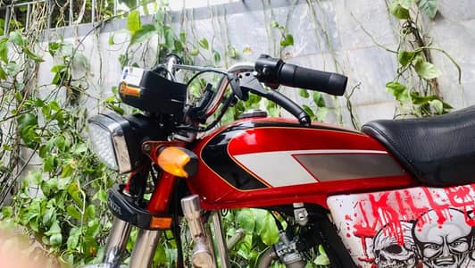 Bike Ok ha urgent sale karna ga