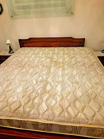 Excellent Condition Spring Mattress King size
