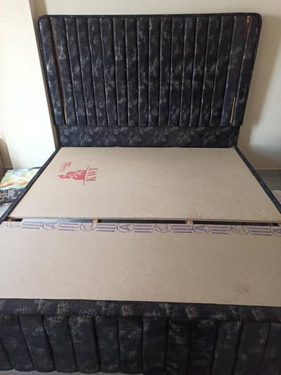 King size Poshish bed for sale