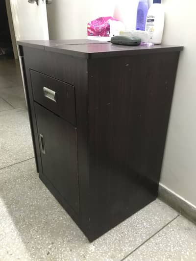 Patex foldable iron stand