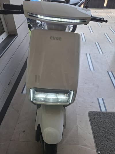 EVEE  C1 for sale price 190000
