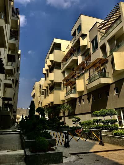 3 BEDROOM+ MAID ROOM SEMI FURNISHED APARTMENT FOR RENT