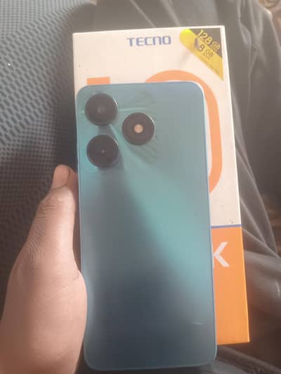 Tecno spark 10