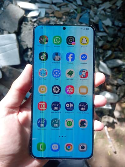 S21 plus 5g 8/128 minor lines but lush performance