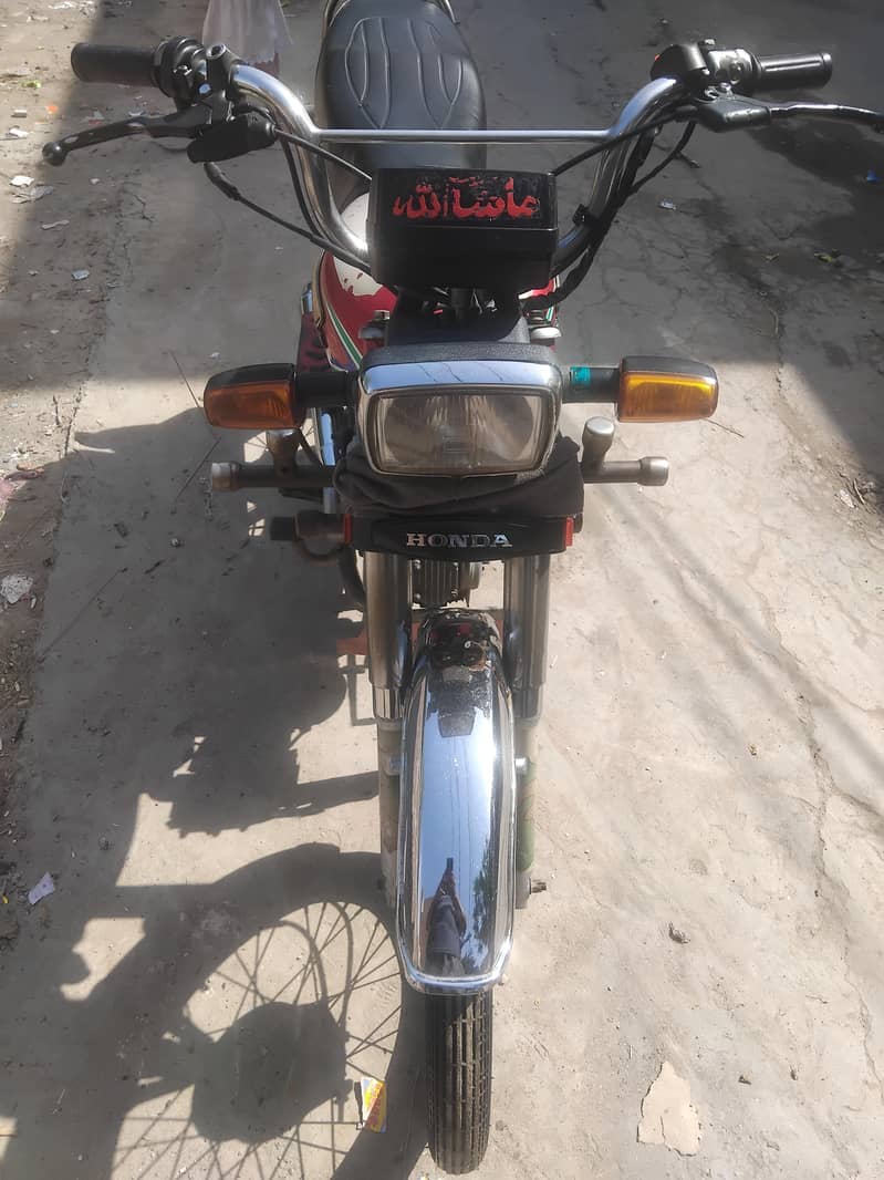 documents clear one hand  used 6