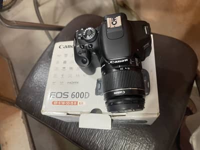 Canon 600d good condition full box