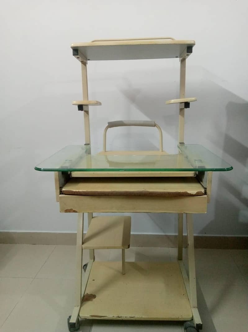 Portable computer table 3