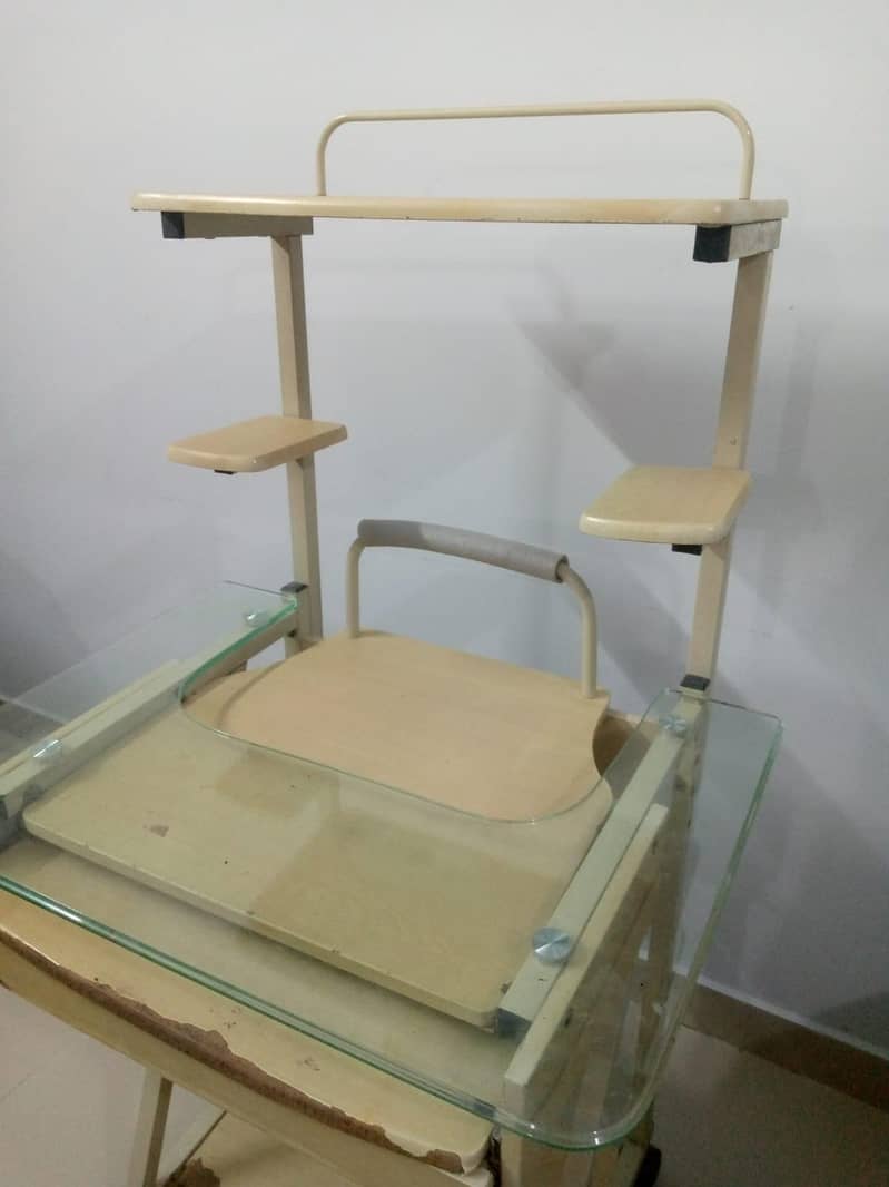 Portable computer table 4