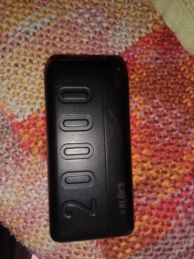 Bluks company ka hai 20000 voard