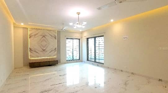 13 Marla Flat In Askari 12 Is Available For sale