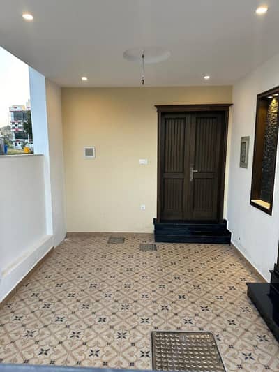 British Designe 5 Marla House For Sale