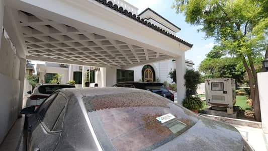 1200 Square Yard House For Sale