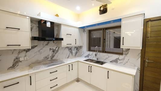 Best Offer 10 Marla House for Sale