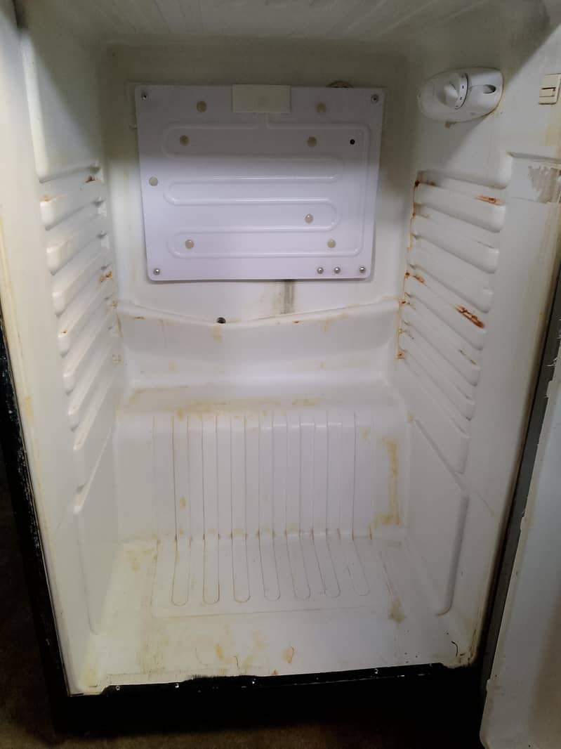 Orient Fridge 5