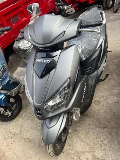 united 2026 only 200 km used brand new scooty