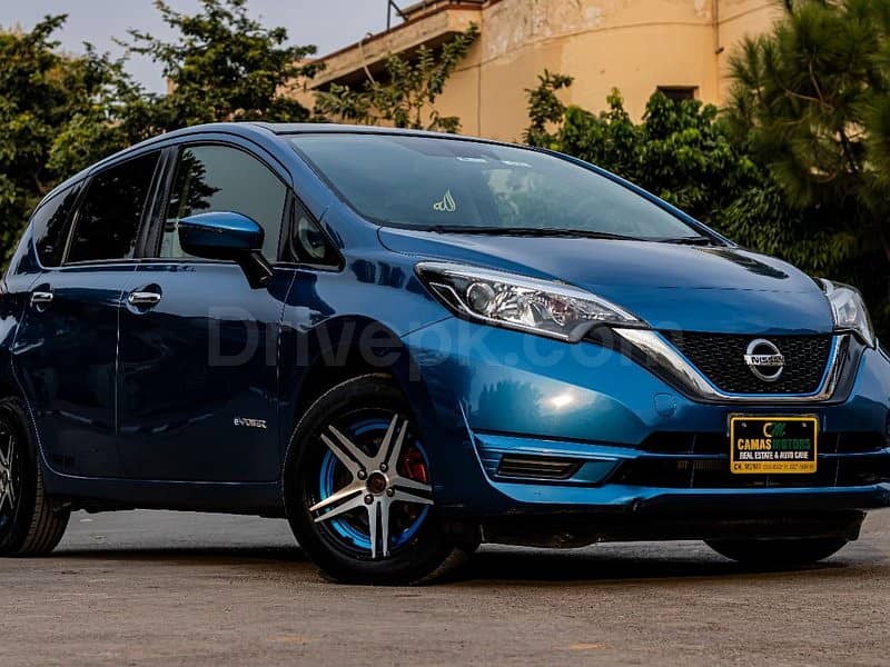 Nissan Note E Power 2017 1