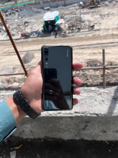 Lush Condition: [ Huawei p20 pro ] - 10/10 Scratchless