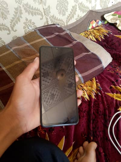 vivo y04 4 ram 128 rom 8 months varenty complete accessories