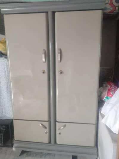 Safe Almari 70 plus kg new condition
